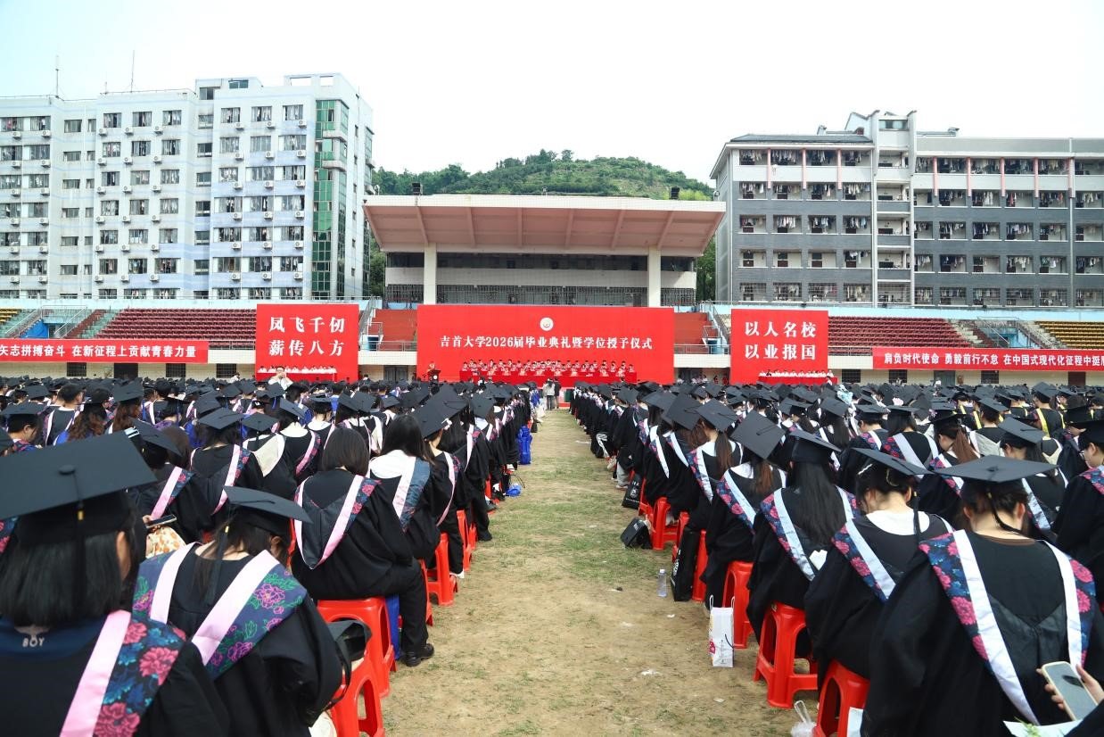 获省级专业奖项80多件